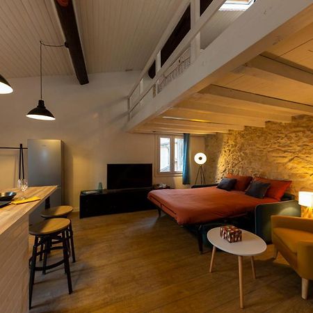 Dolce Nimes Centre Apartment Екстериор снимка