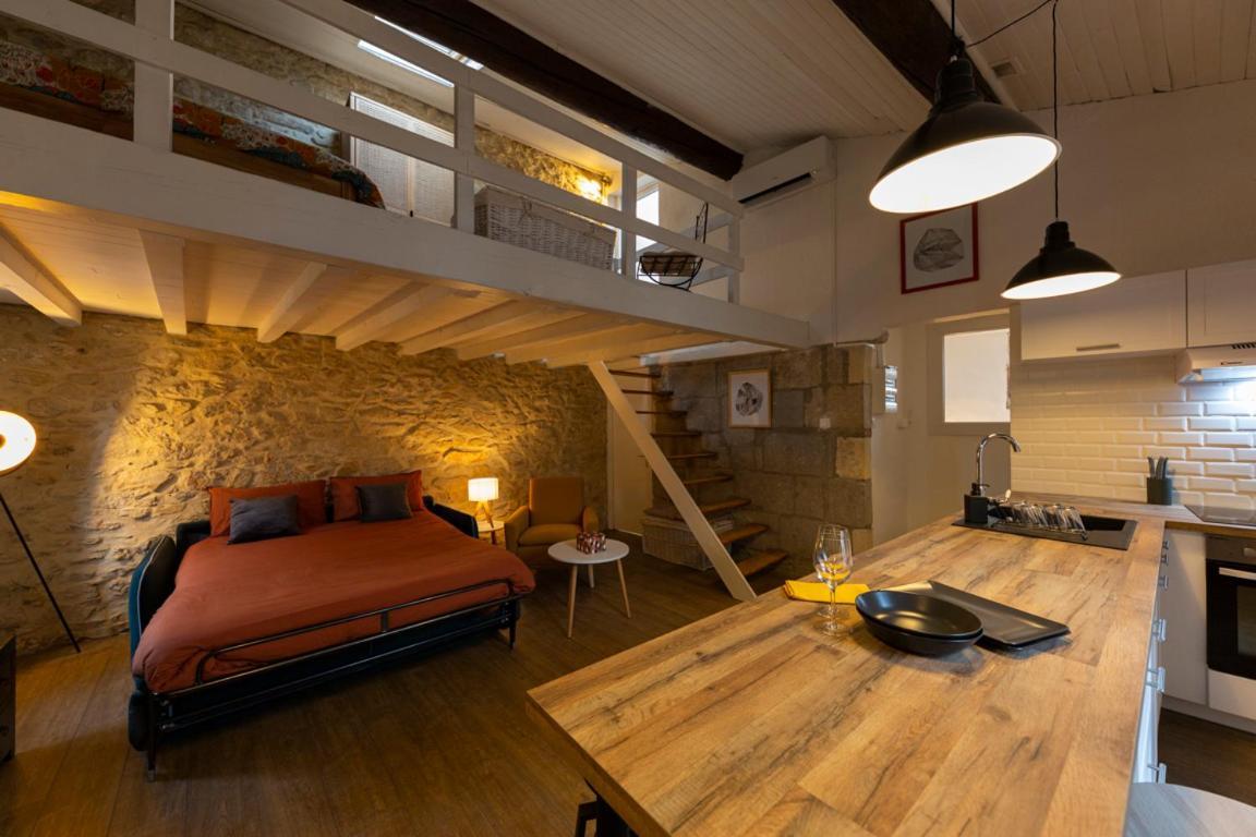 Dolce Nimes Centre Apartment Екстериор снимка