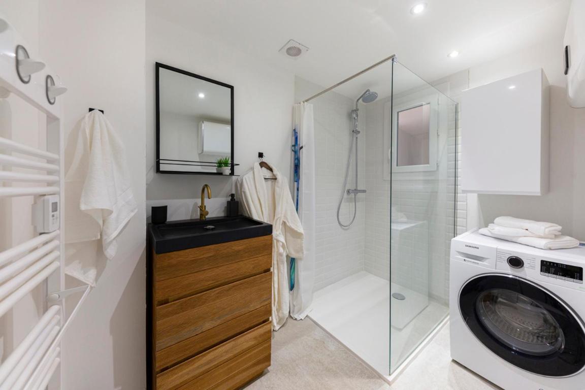 Dolce Nimes Centre Apartment Екстериор снимка