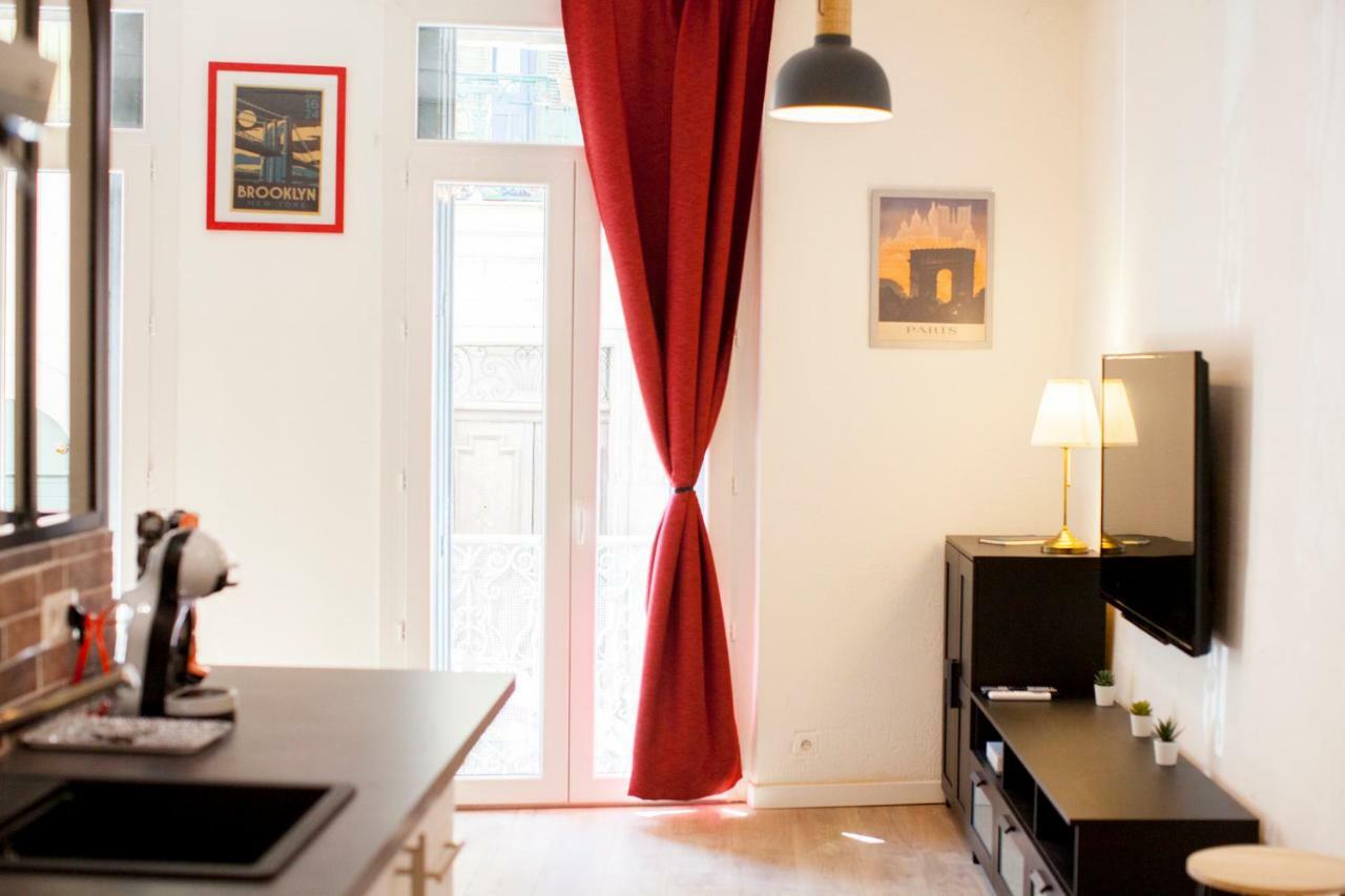 Dolce Nimes Centre Apartment Екстериор снимка